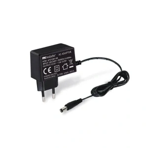 Síťový adaptér 12V / 12W, 1A