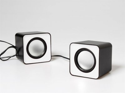 Media-Tech Fado White