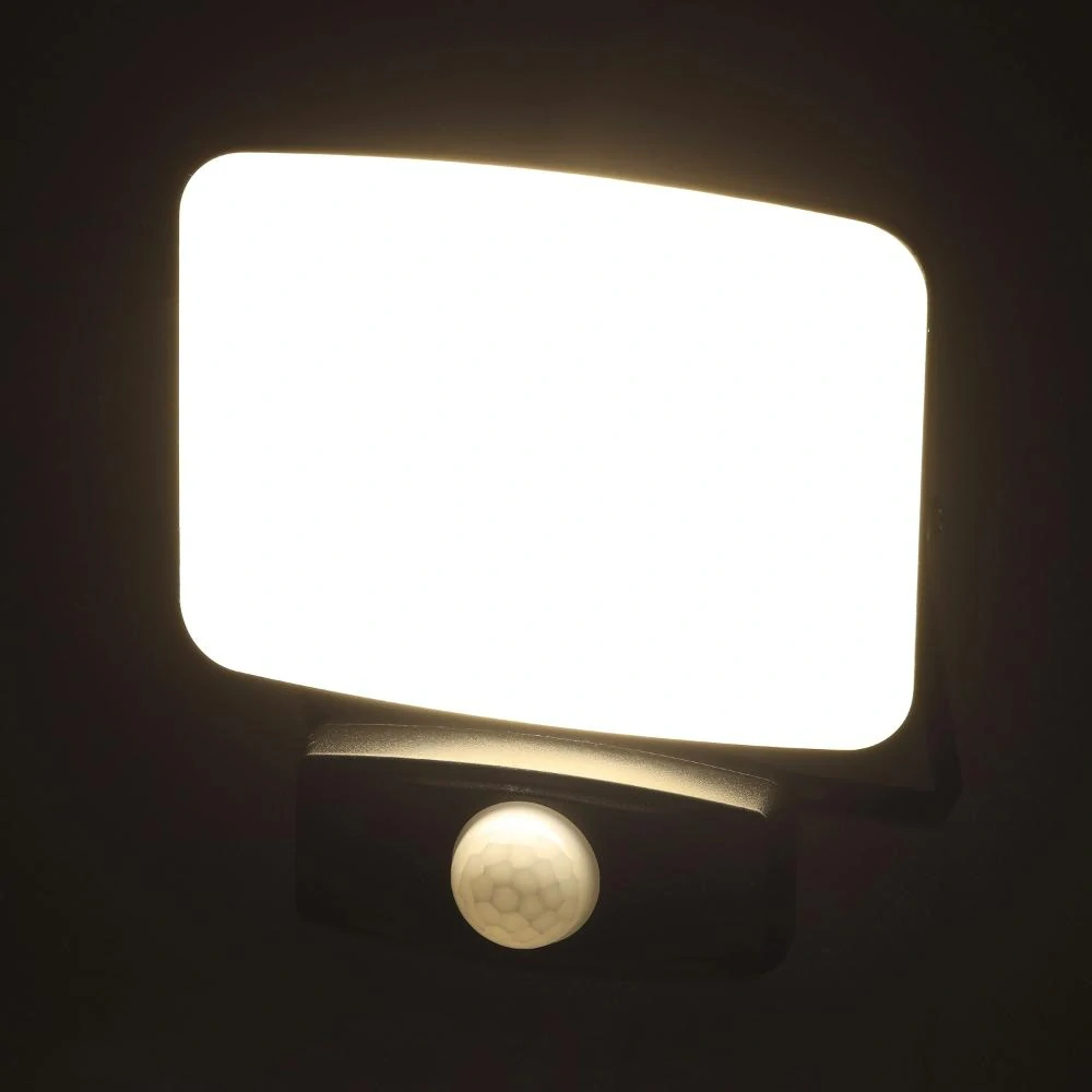 RSL 255 LED REFL.10W 4000K PIR RETLUX